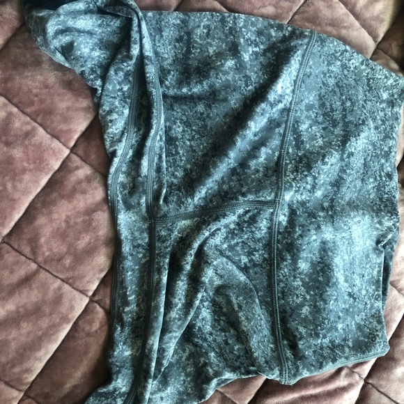 Lululemon leggings - Picture 3 of 4